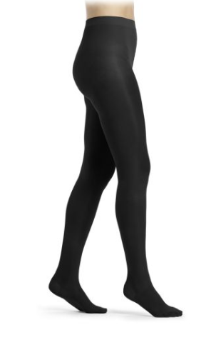 Delilah hulahopke at 70d 5 black flat
